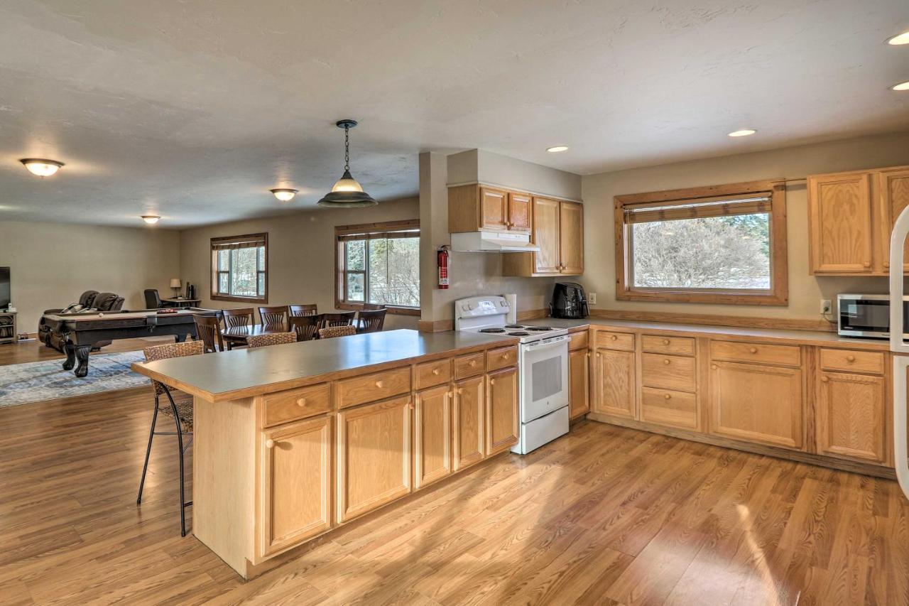 Columbia Falls Private Retreat Pool Table And Deck! Exterior foto