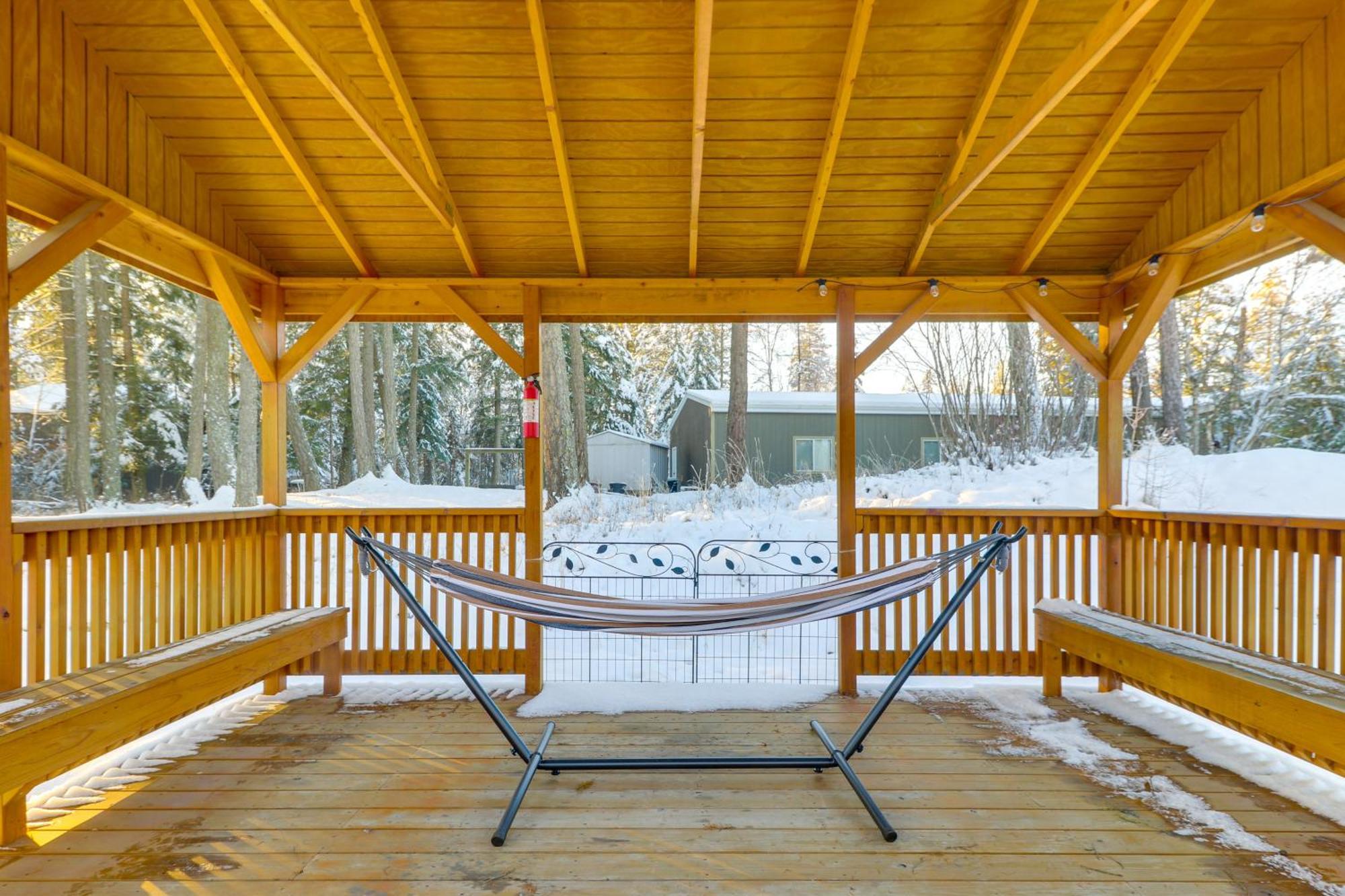 Columbia Falls Private Retreat Pool Table And Deck! Exterior foto